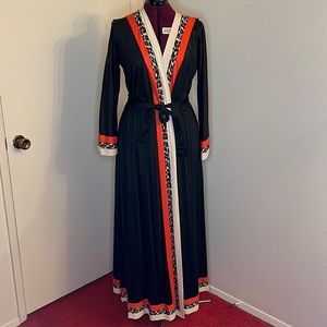 Vintage Vanity Fair VaVaVoom robe